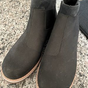 New never worn Chelsea boots